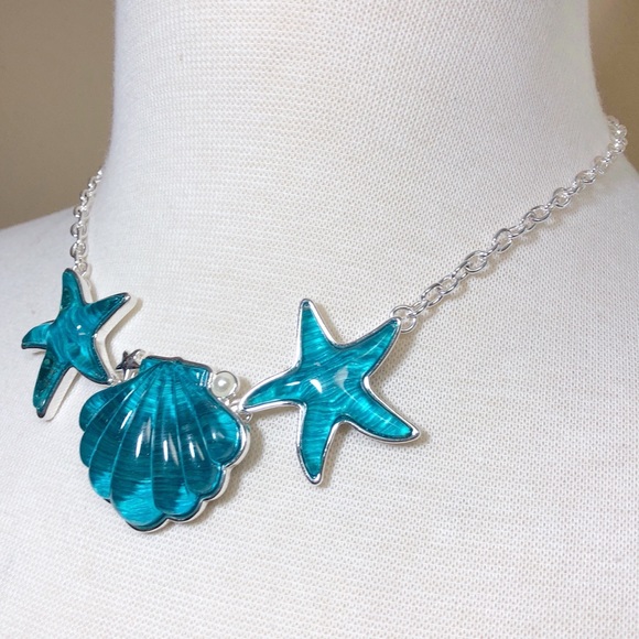 Blue Sea Shell Starfish Necklace Earrings Set - Picture 2 of 3